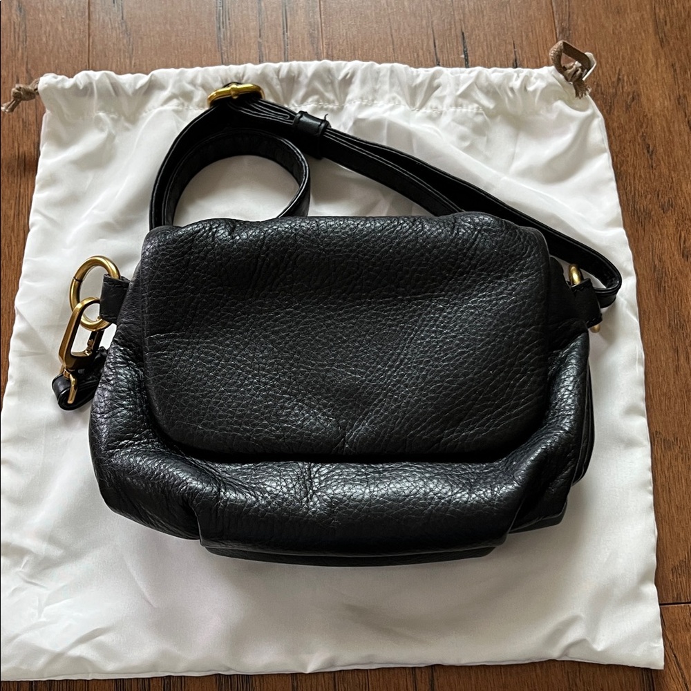 HOBO Harley Crossbody Sling